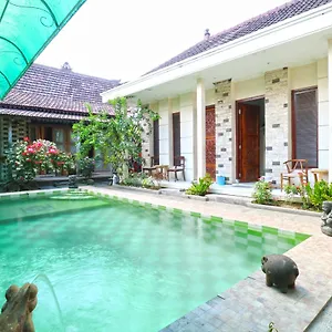 Oyo 90363 Nira Bali Sanur (Bali)